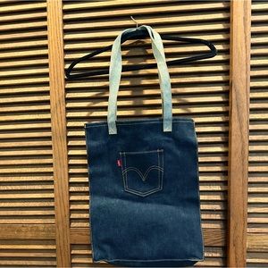 Levi’s denim tote bag 16”x13”